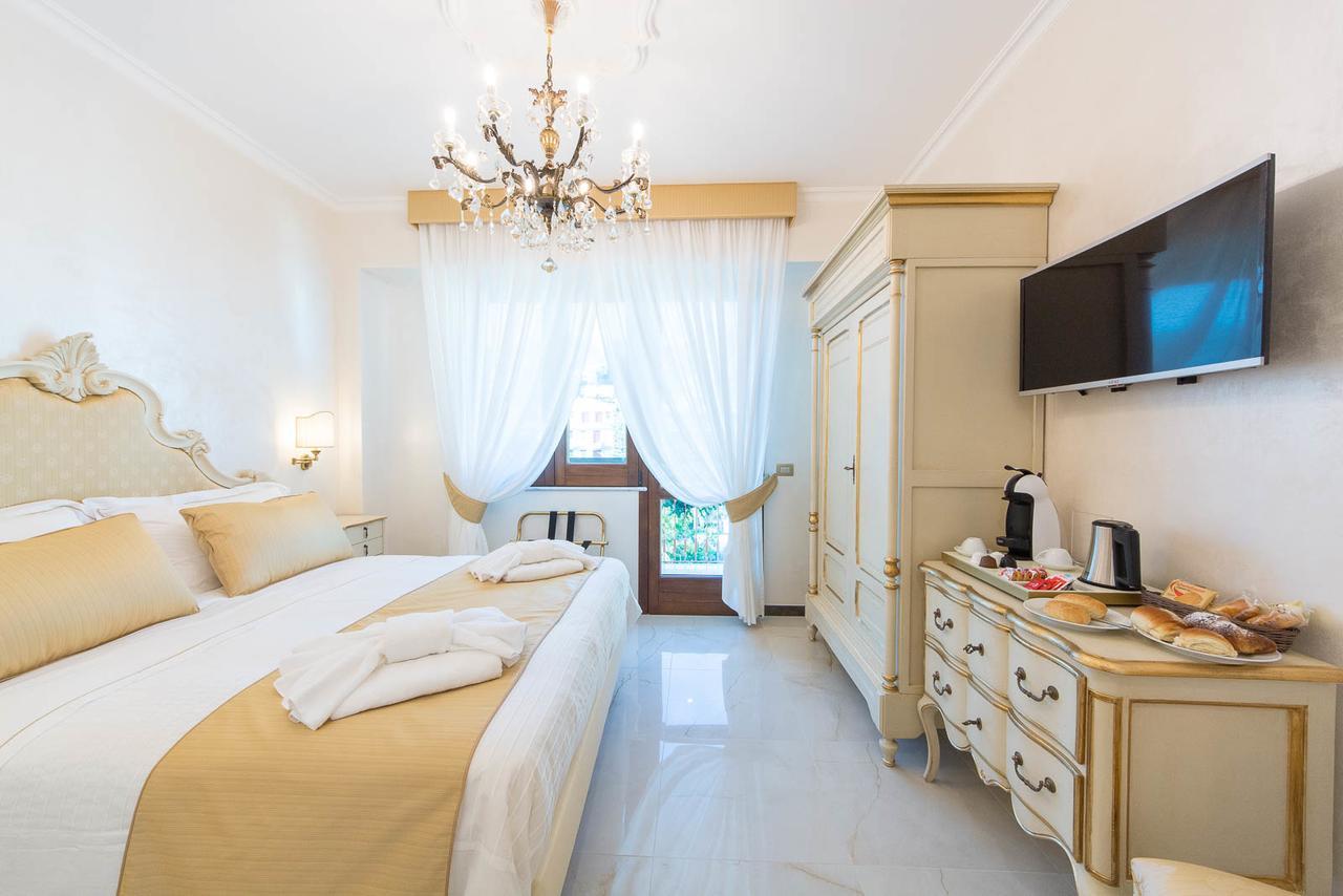 Palazzo Montesanto 5*